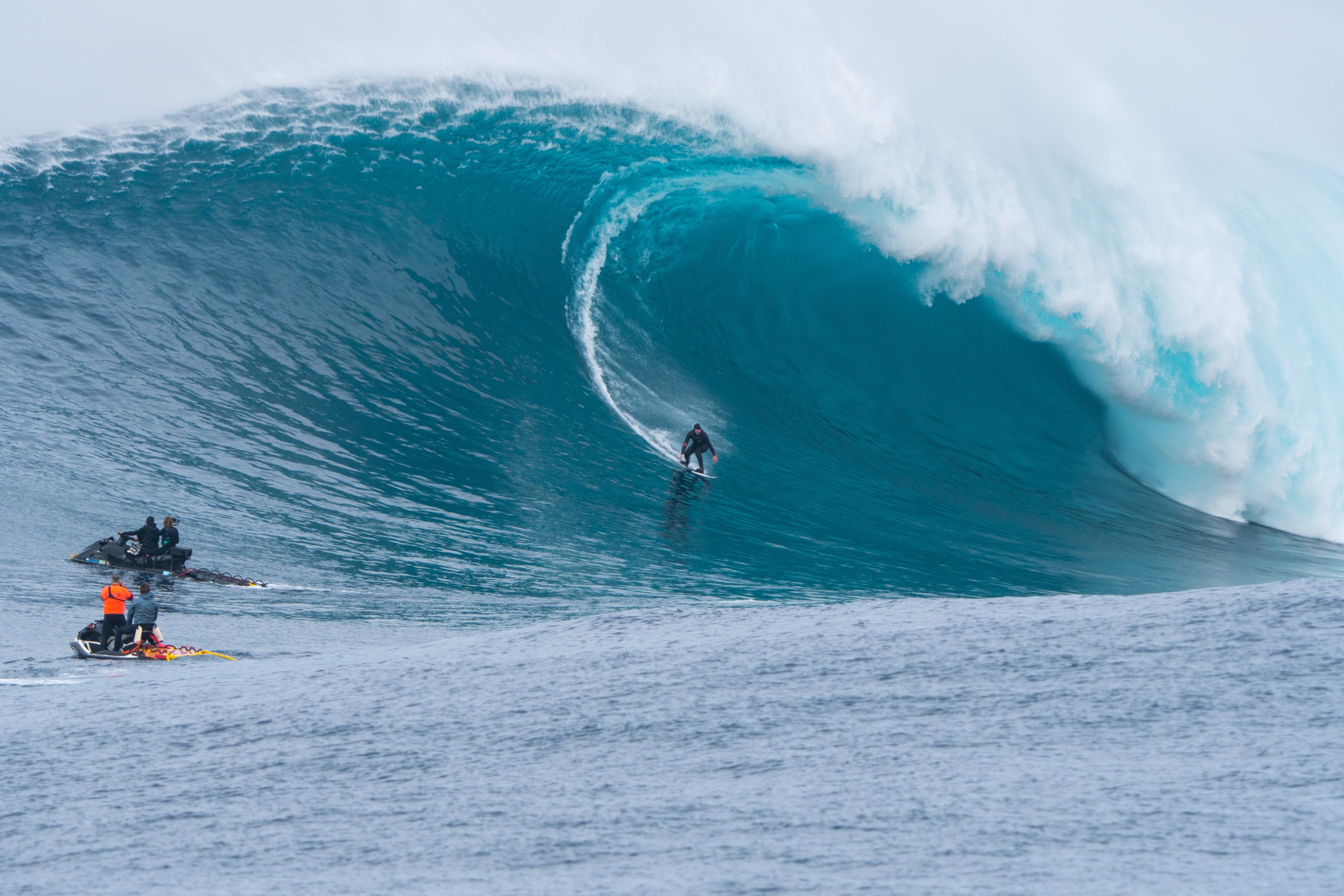 Fierce waves and wild ambitions a deep dive into big wave