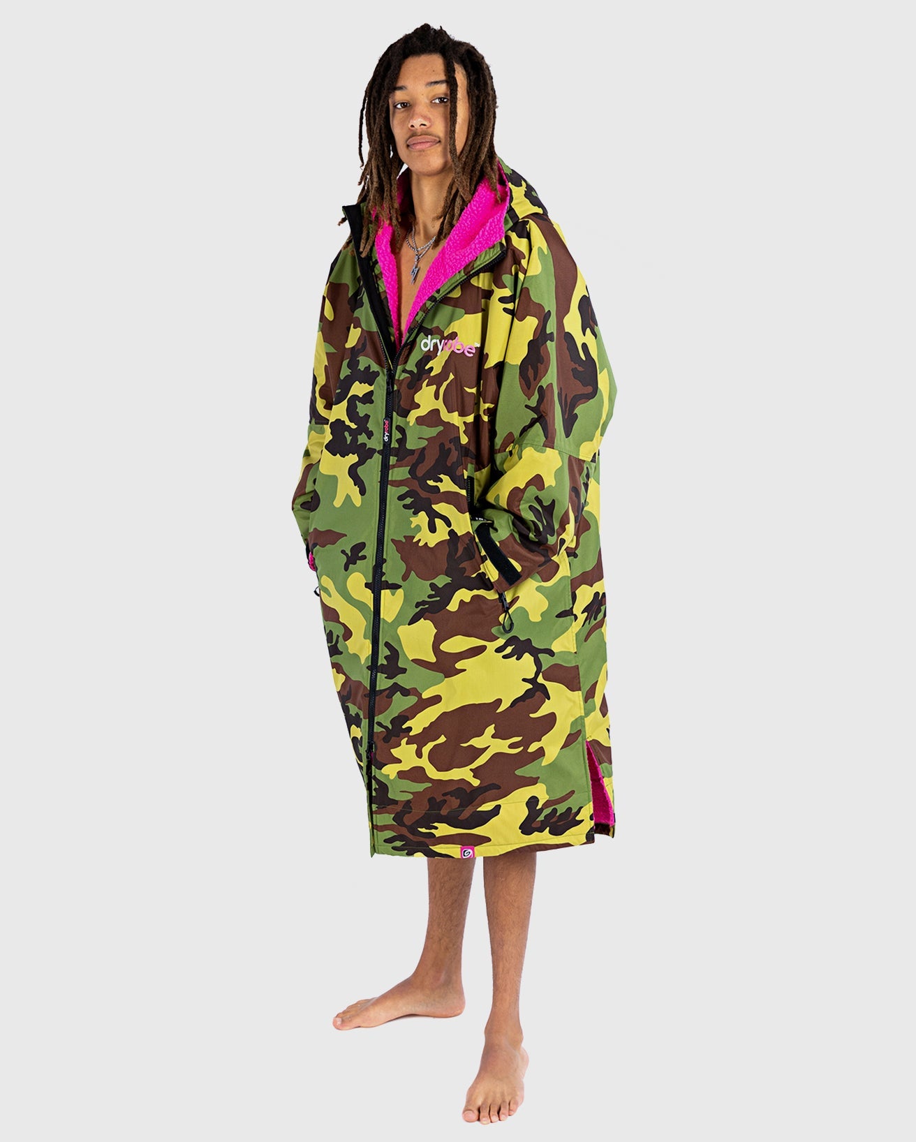 Camo Pink Long Sleeve Advance Changing Robe | Dryrobe® – Dryrobe® USA