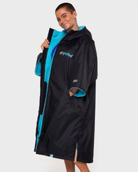 1|Black Blue dryrobe® Advance Short Sleeve unzipped