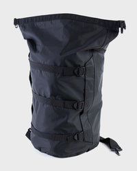 dryrobe® Compression Travel Bag showing compression straps