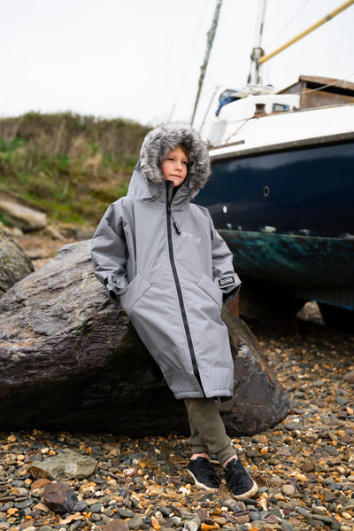 Graphite Alpine Advance Kids Changing Robe