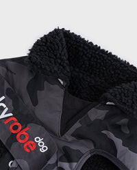 1|Close up of Black Camo dryrobe® Dog, showing the lining and collar 