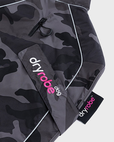 1|Close up of adjustable velcro body strap on Black Camo Pink dryrobe® Dog 