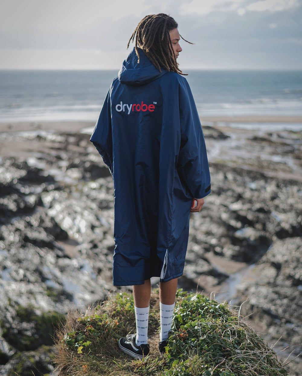 dryrobe Advance | Navy Grey Long Sleeve | Full Cover Change Robe ...