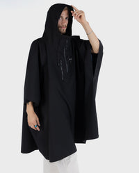 *MALE* wearing Black dryrobe® Waterproof Poncho with hood and zip up 